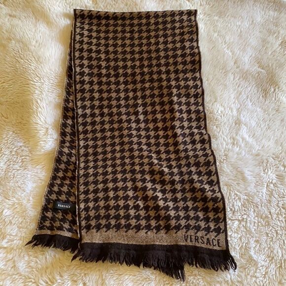 Accessories - Womens Scarf  